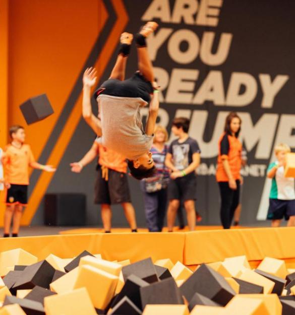 Trampoline Park , interiorismo